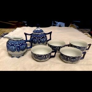 BOMBAY COMPANY Cobalt Blue and White ADELAIDE